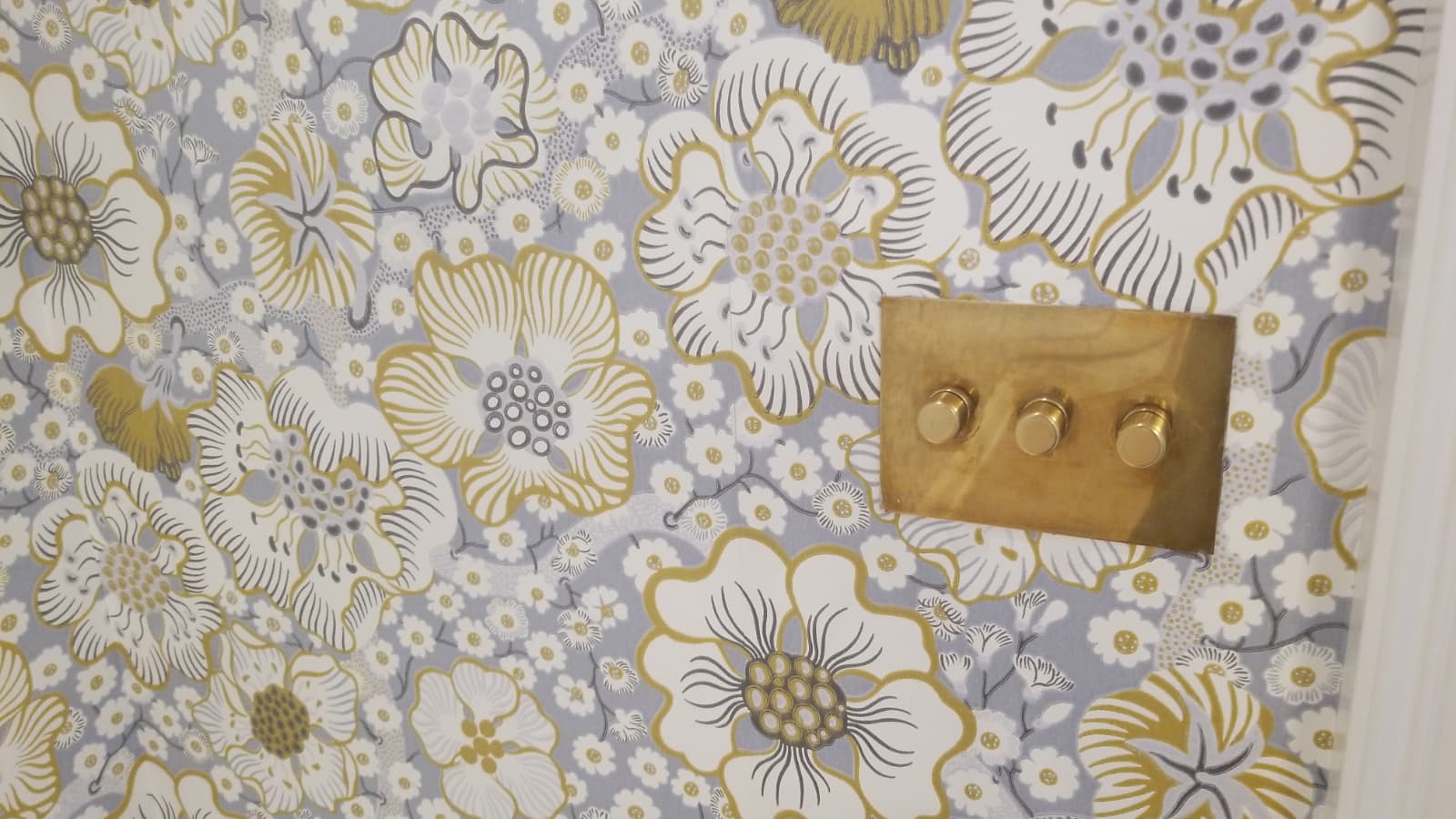 Professional Wallpaper Hanging